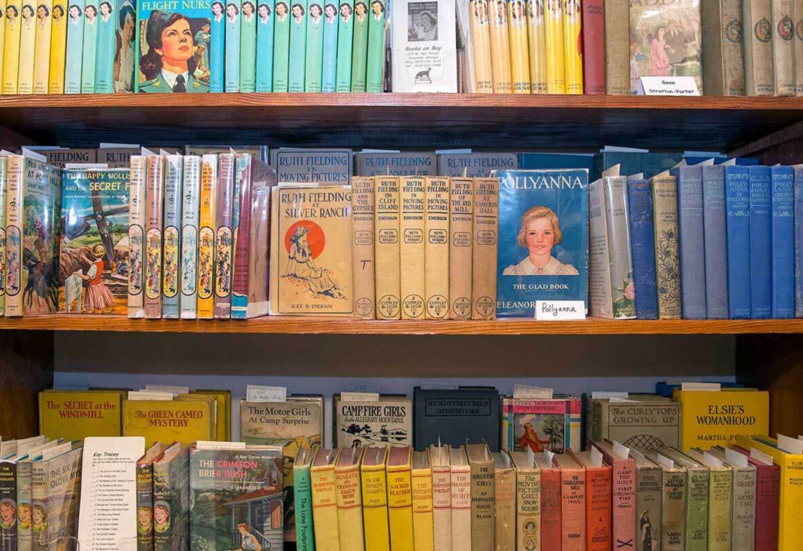women-series-books-savannah-ga-vintage-books